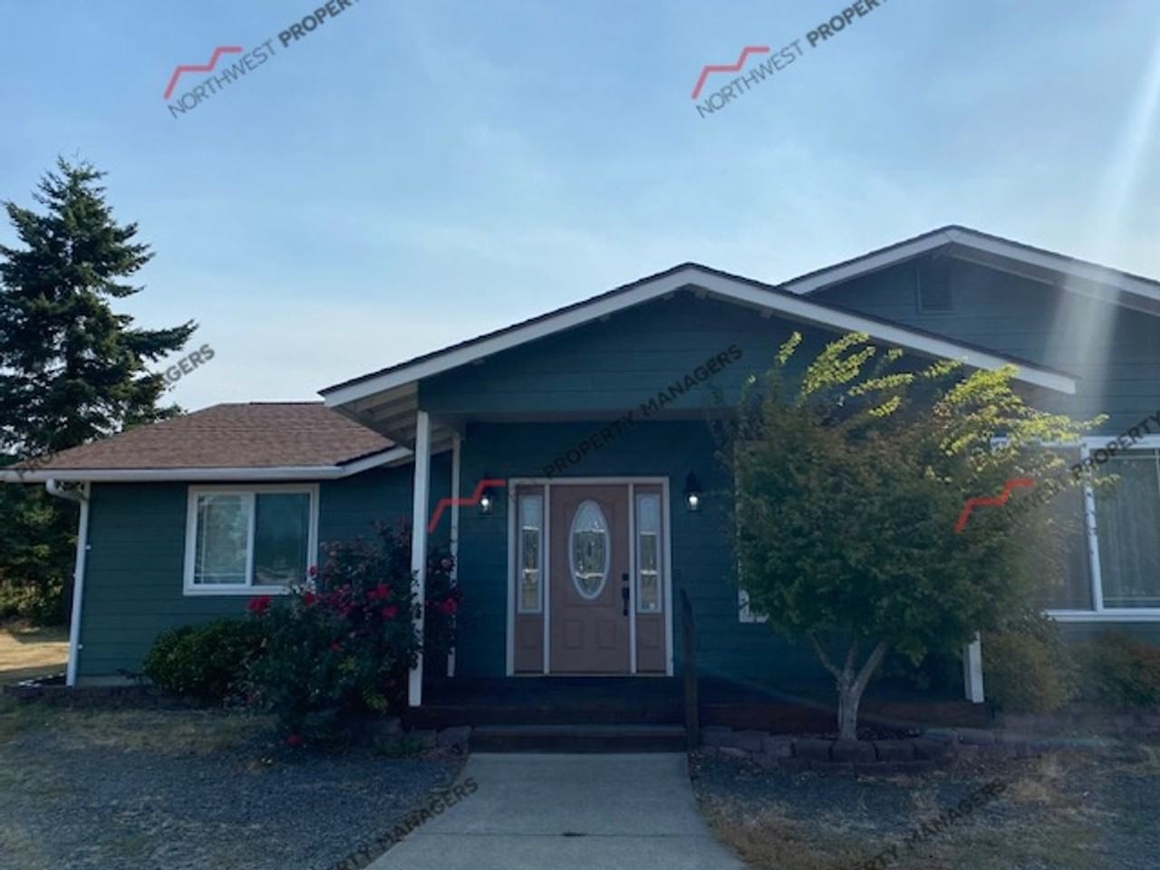 116 Taylor Rd - Photo 2 of 28