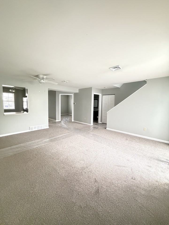 511 Thomas Rd #1 - Photo 2 of 10