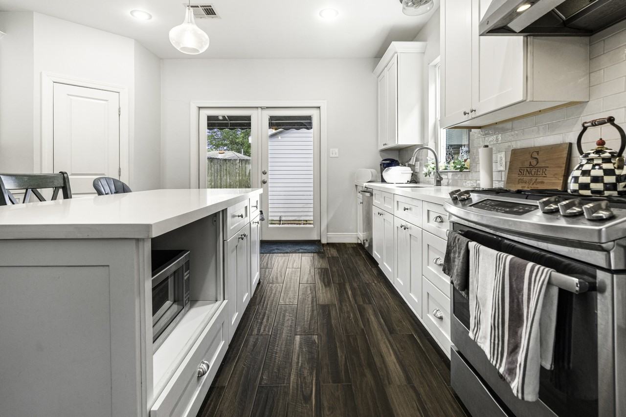 466 Focis St #1 - Photo 2 of 16