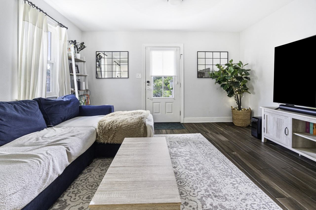 466 Focis St #1 - Photo 4 of 16