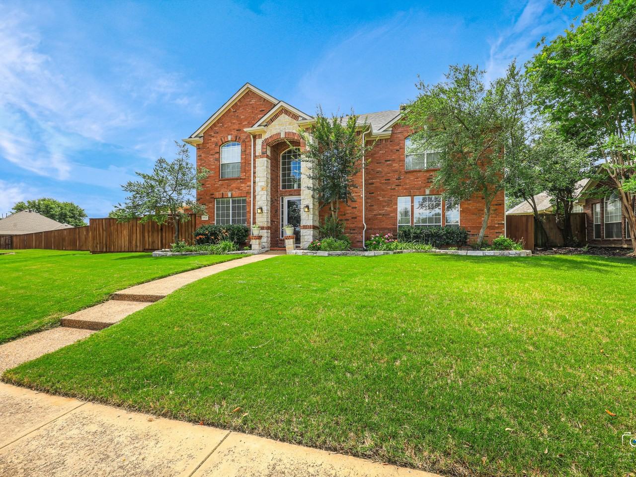 9921 Sean Dr #1 - Photo 2 of 41