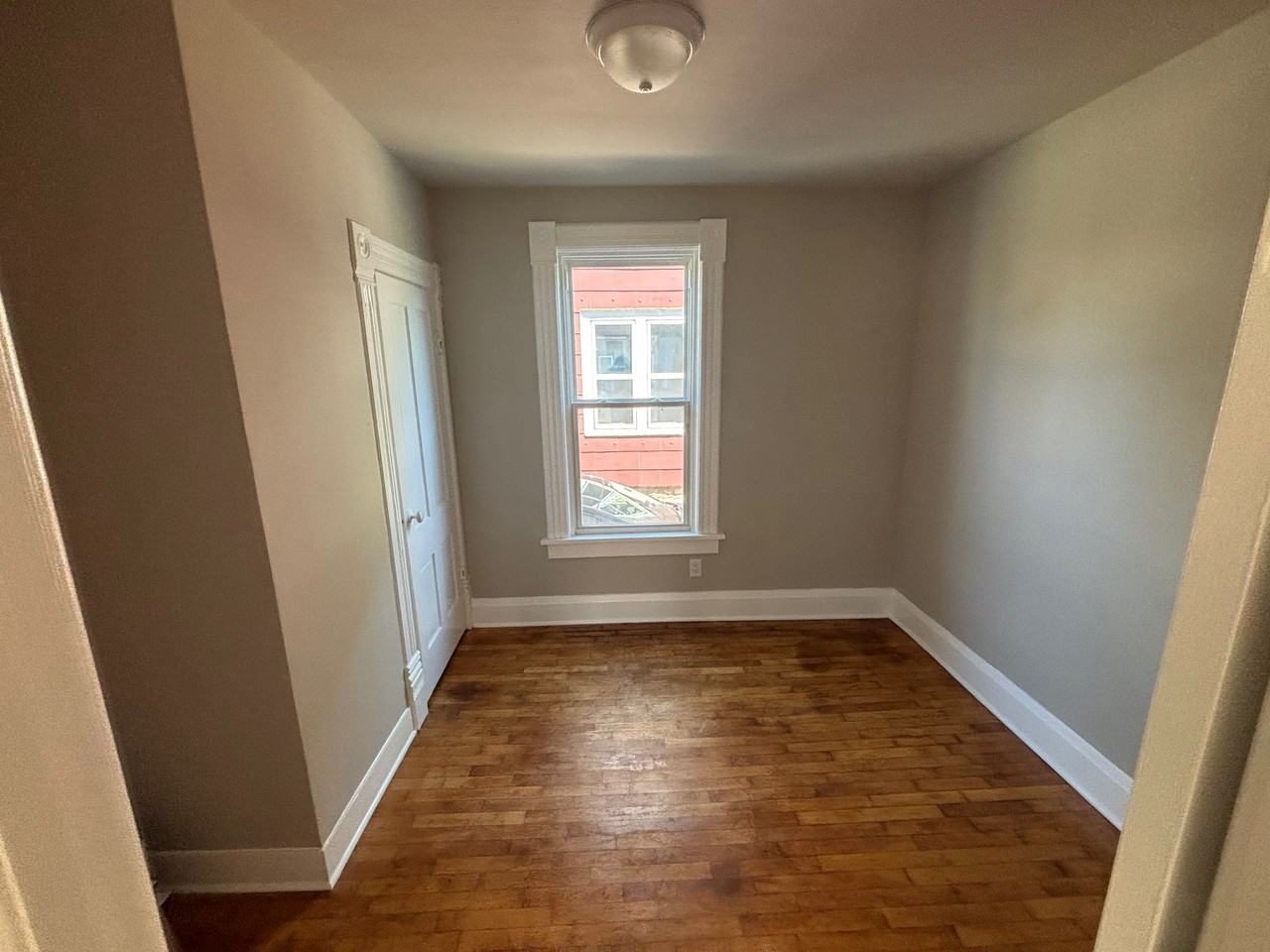 194 5th St Lowr - Photo 6 of 11