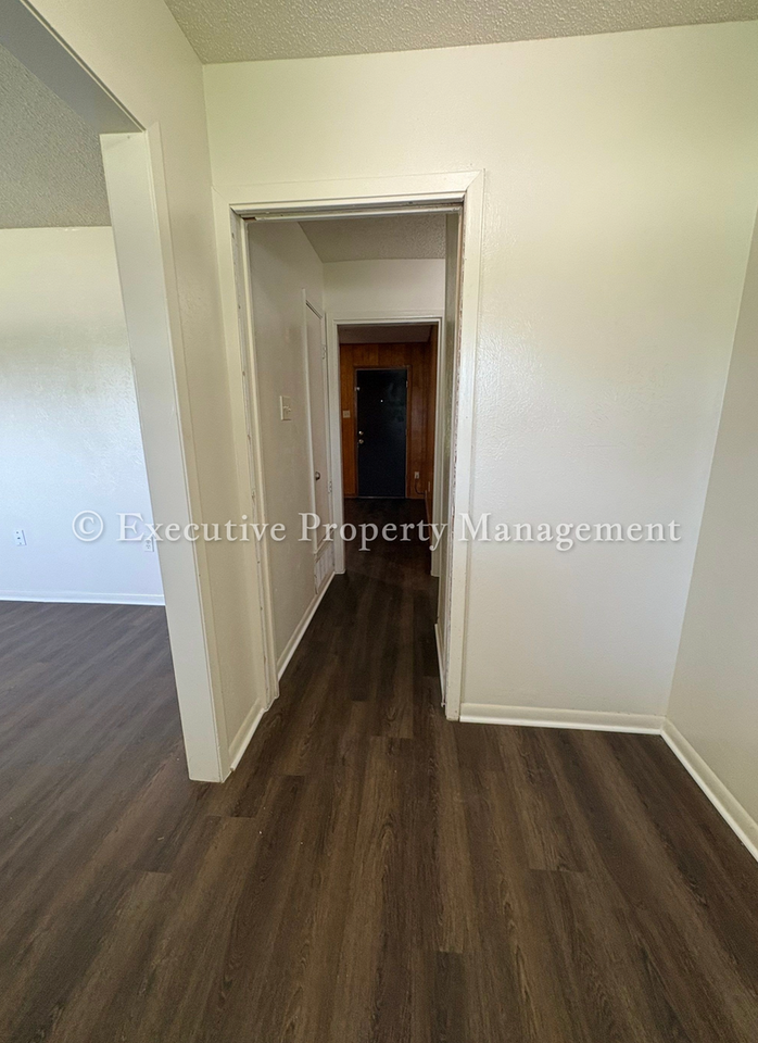 616 Cedar Dr - Photo 5 of 24