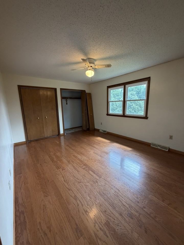20740 Harris Ln #1 - Photo 6 of 10