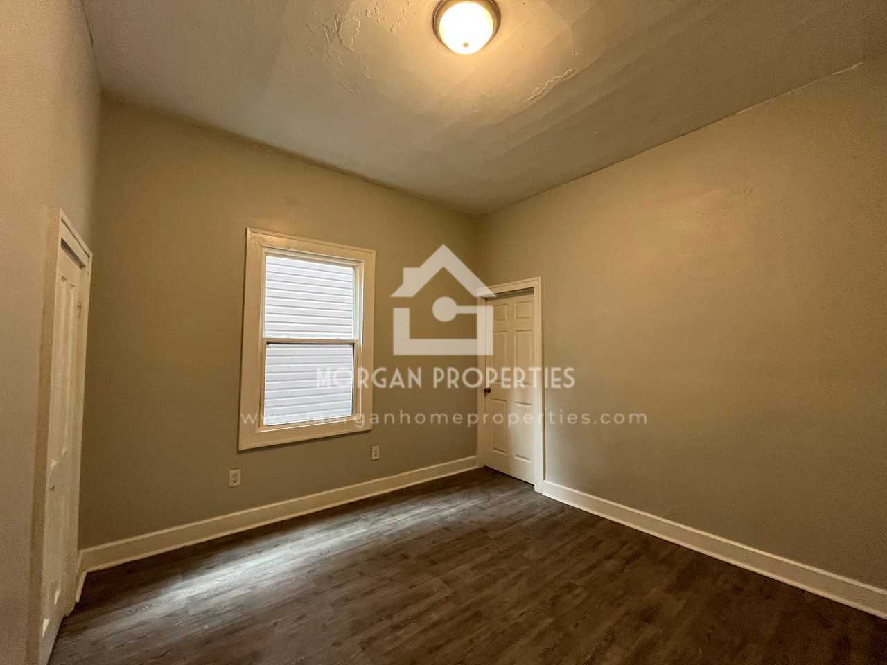 902 Park Ave - Photo 6 of 7