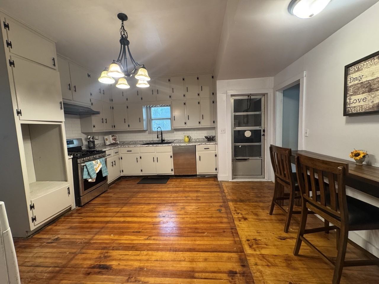 817 W Long St #1 - Photo 4 of 22