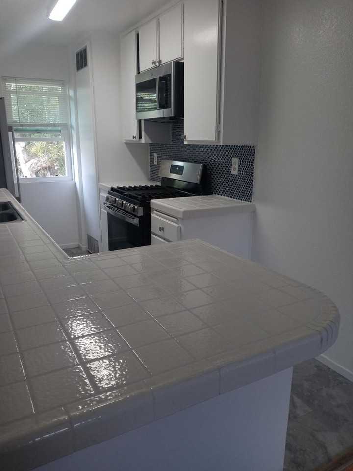 8058 Golden Ave #D - Photo 5 of 17