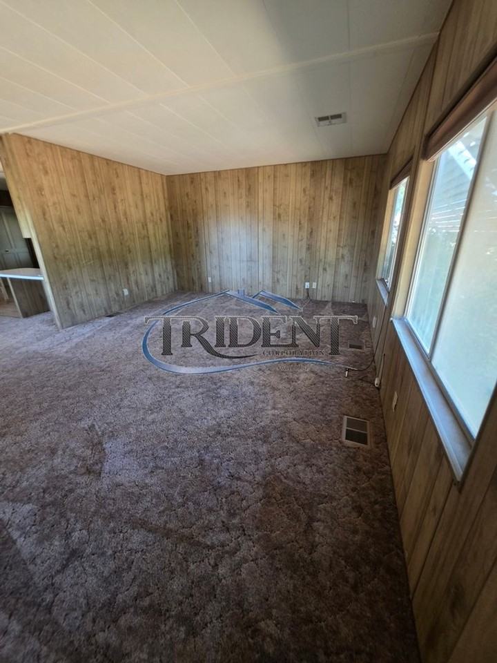 730 Stimpson Rd - Photo 3 of 13