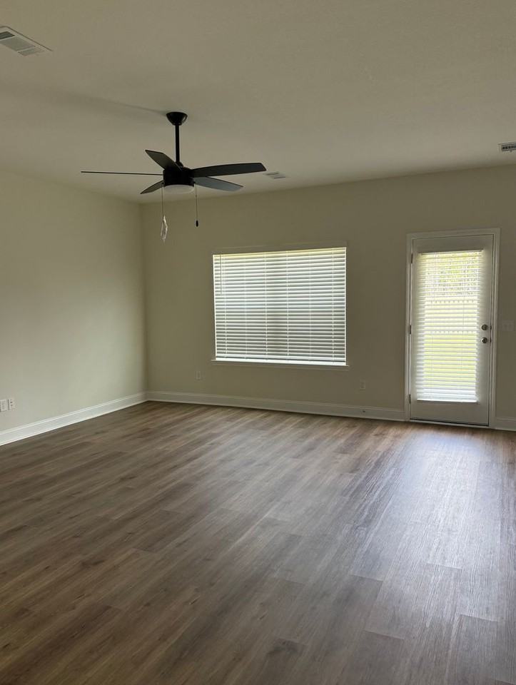 275 Boundary Hall Way - Photo 5 of 16