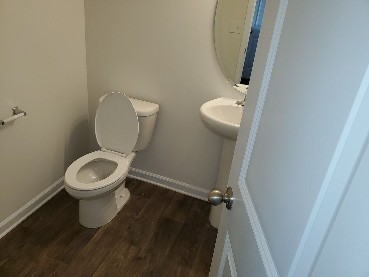 508 Elmwood Pond Ct - Photo 4 of 28
