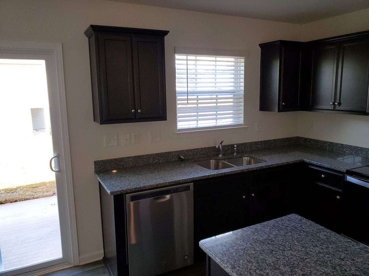 508 Elmwood Pond Ct - Photo 6 of 28