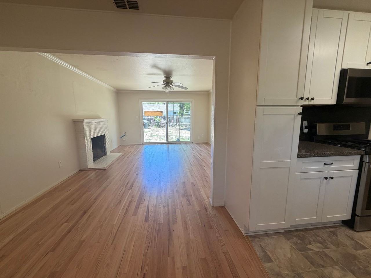 5633 Beech Ave - Photo 6 of 26