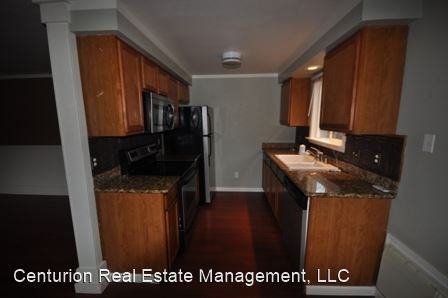 1282 E Santiam St - Photo 3 of 12