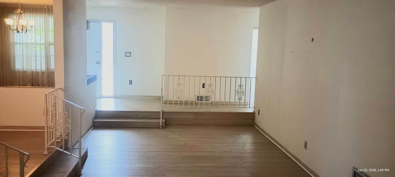 1401 Cadillac Dr - Photo 4 of 16