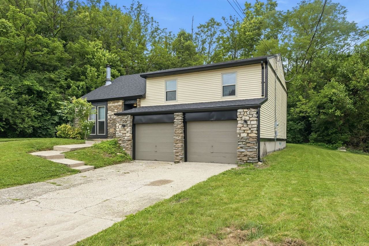 4321 Westwood Northern Blvd - Photo 4 of 44