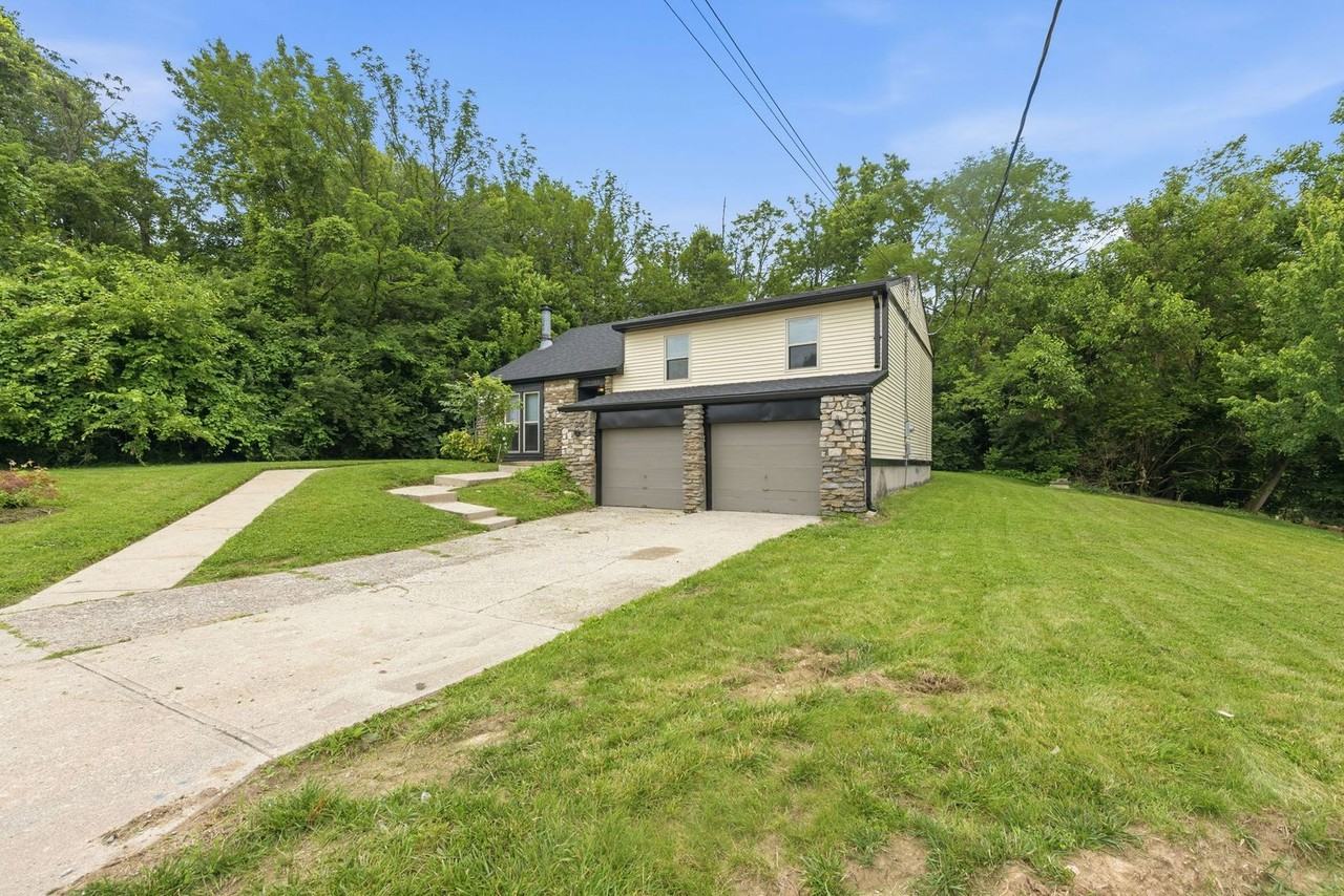 4321 Westwood Northern Blvd - Photo 5 of 44