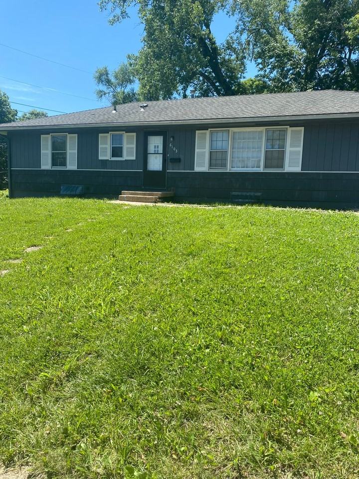 6103 Fairlane Dr
