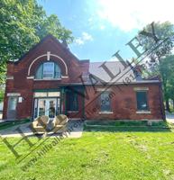 featured image of 522 S 6th St