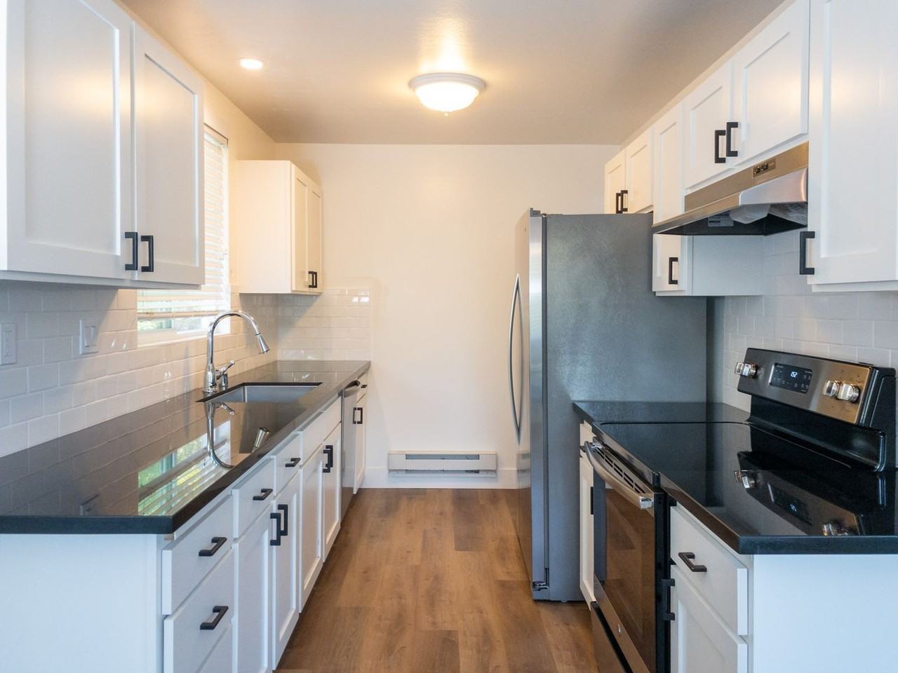 934 Sir Francis Drake Blvd #7 - Photo 2 of 26