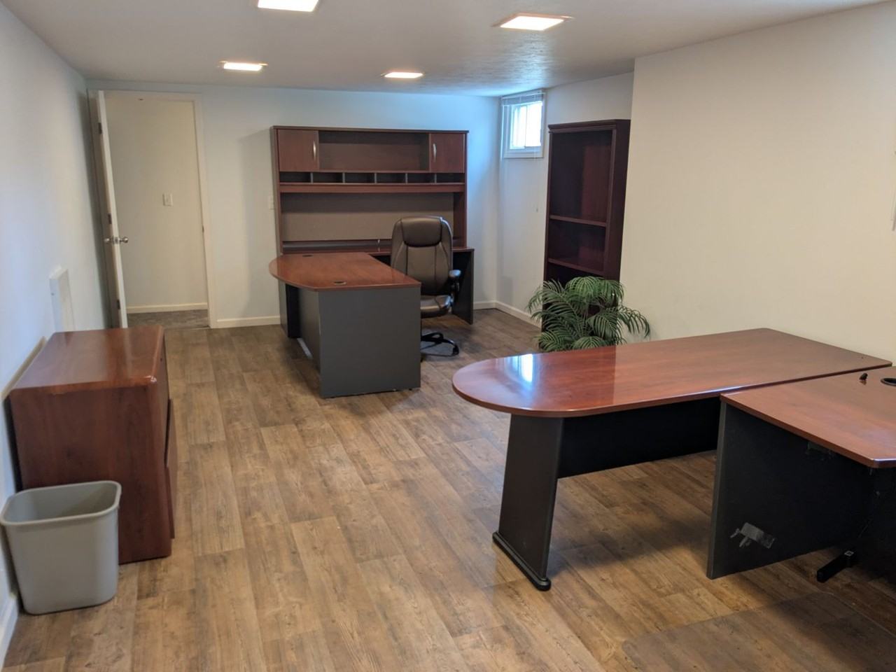 1726 W 8th St - Photo 3 of 11