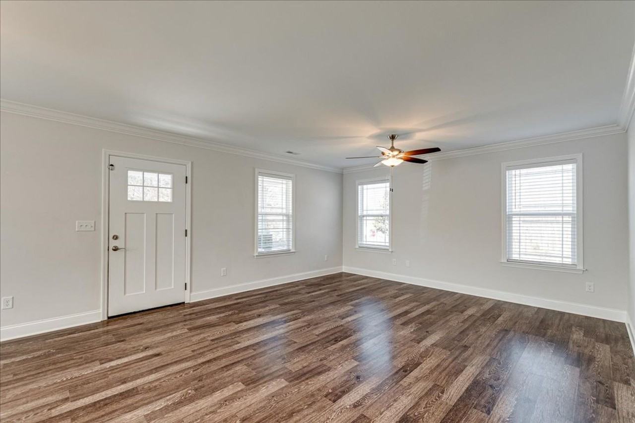 1109 Pond St Se - Photo 6 of 19
