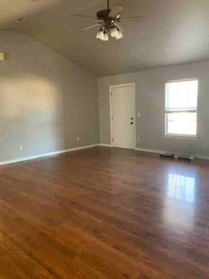 611 Tumbleweed St - Photo 7 of 12