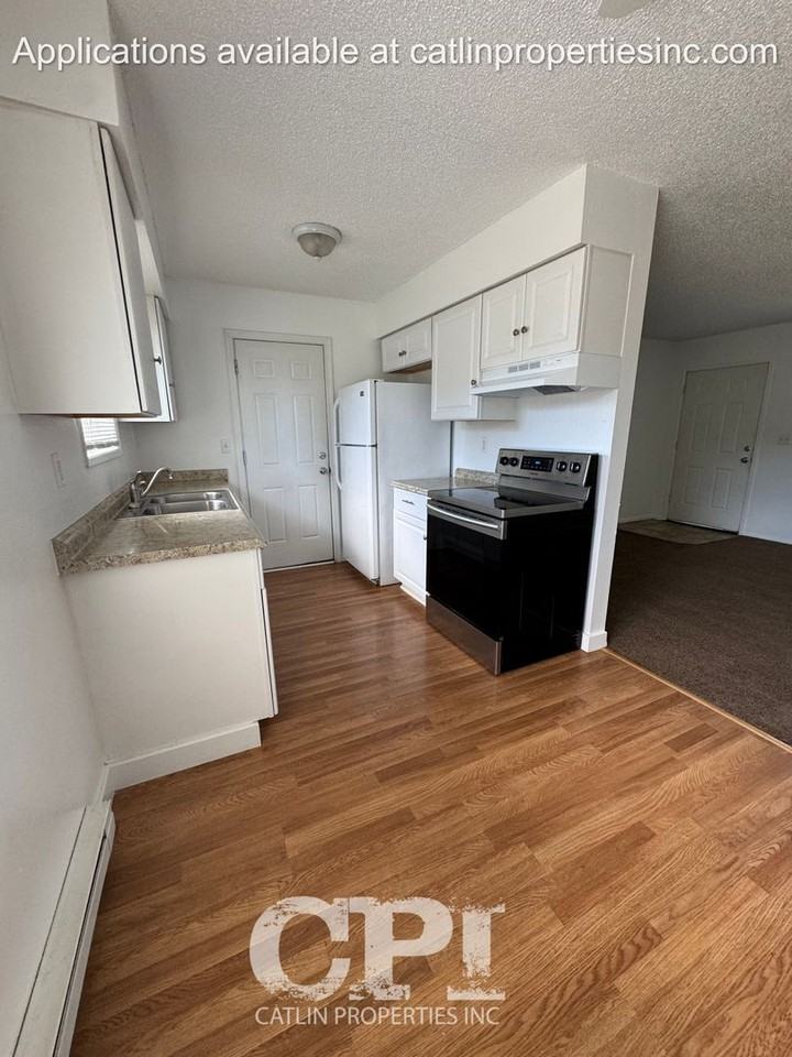 1110 1110 N 1st Ave - tri - Plex - Multi - Family - Photo 6 of 17