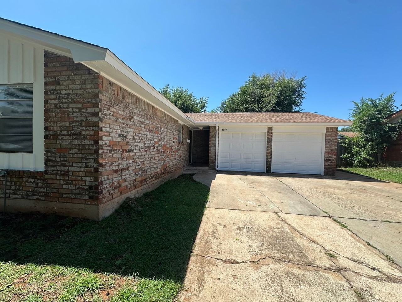 4016 Se 48th St - Photo 4 of 50