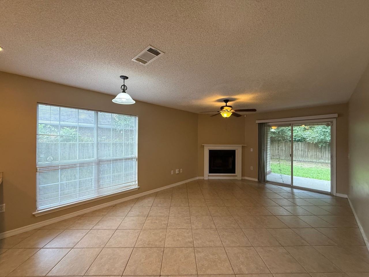 2809 E Johnson Ave - Photo 3 of 17
