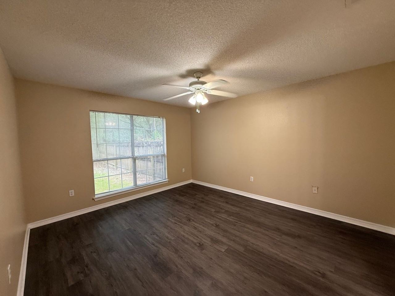 2809 E Johnson Ave - Photo 7 of 17