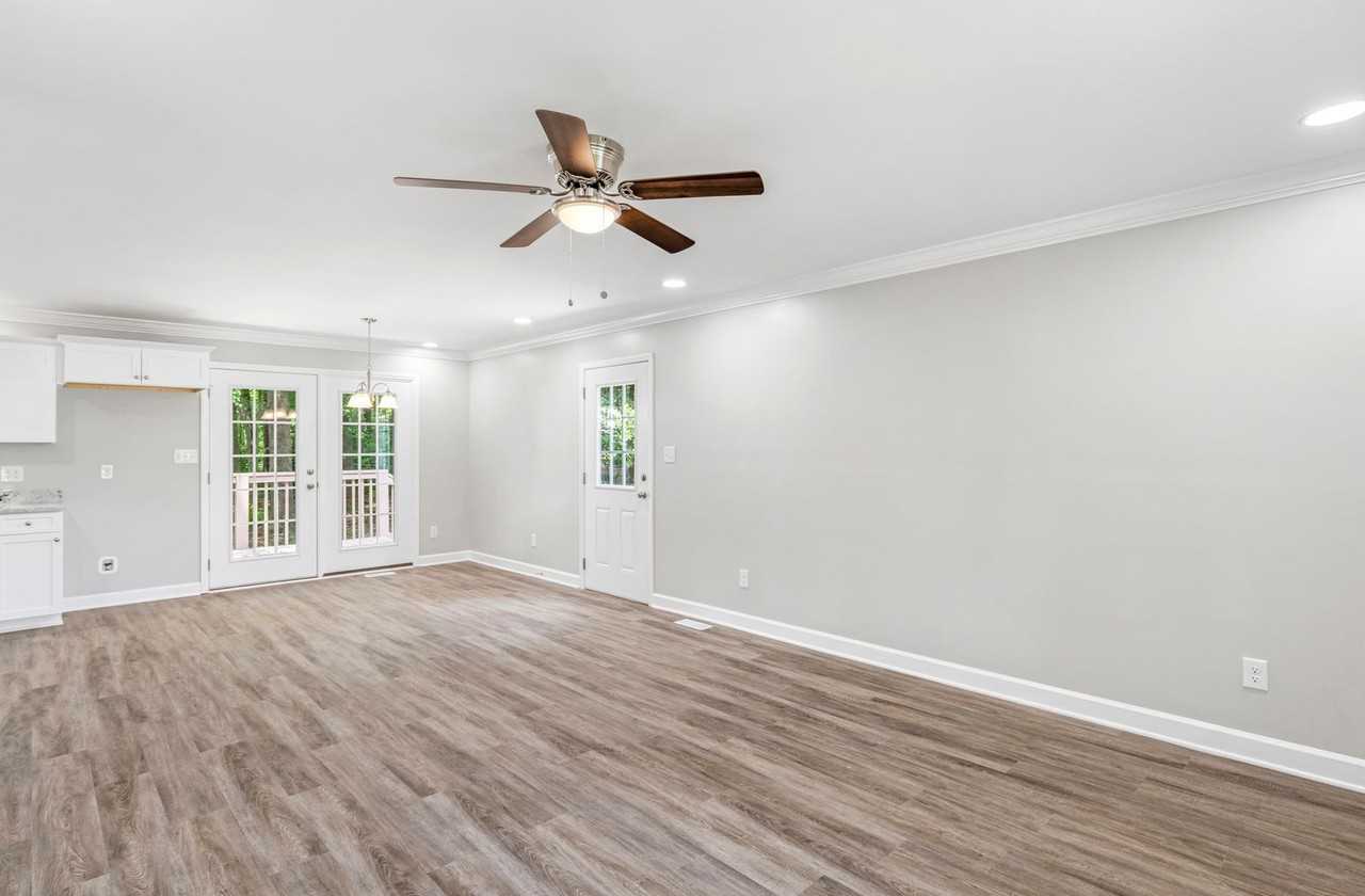 4120 Elmyra Dr - Photo 2 of 35