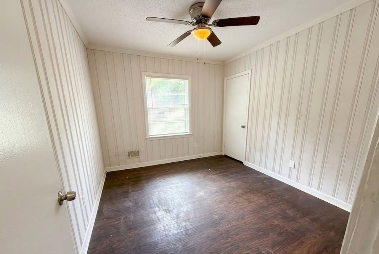 1502 Rolling Hills Dr - Photo 6 of 17