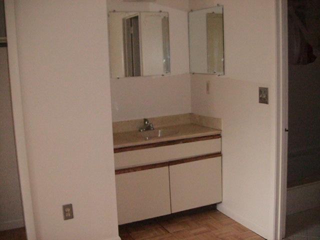 5163 Hunters Point Ln - Photo 7 of 13
