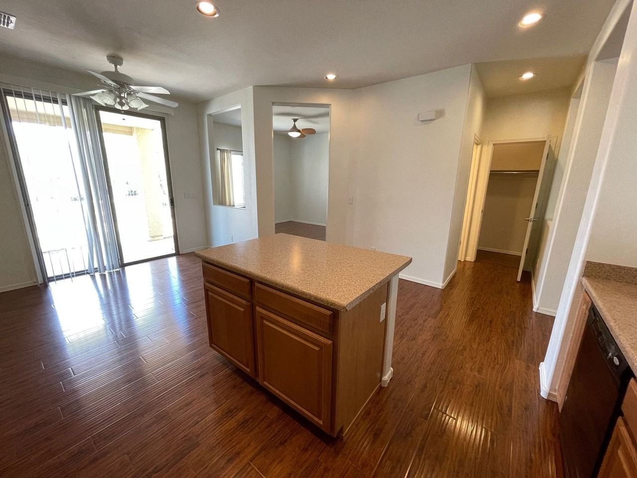 18235 N Alicia Ct - Photo 5 of 23