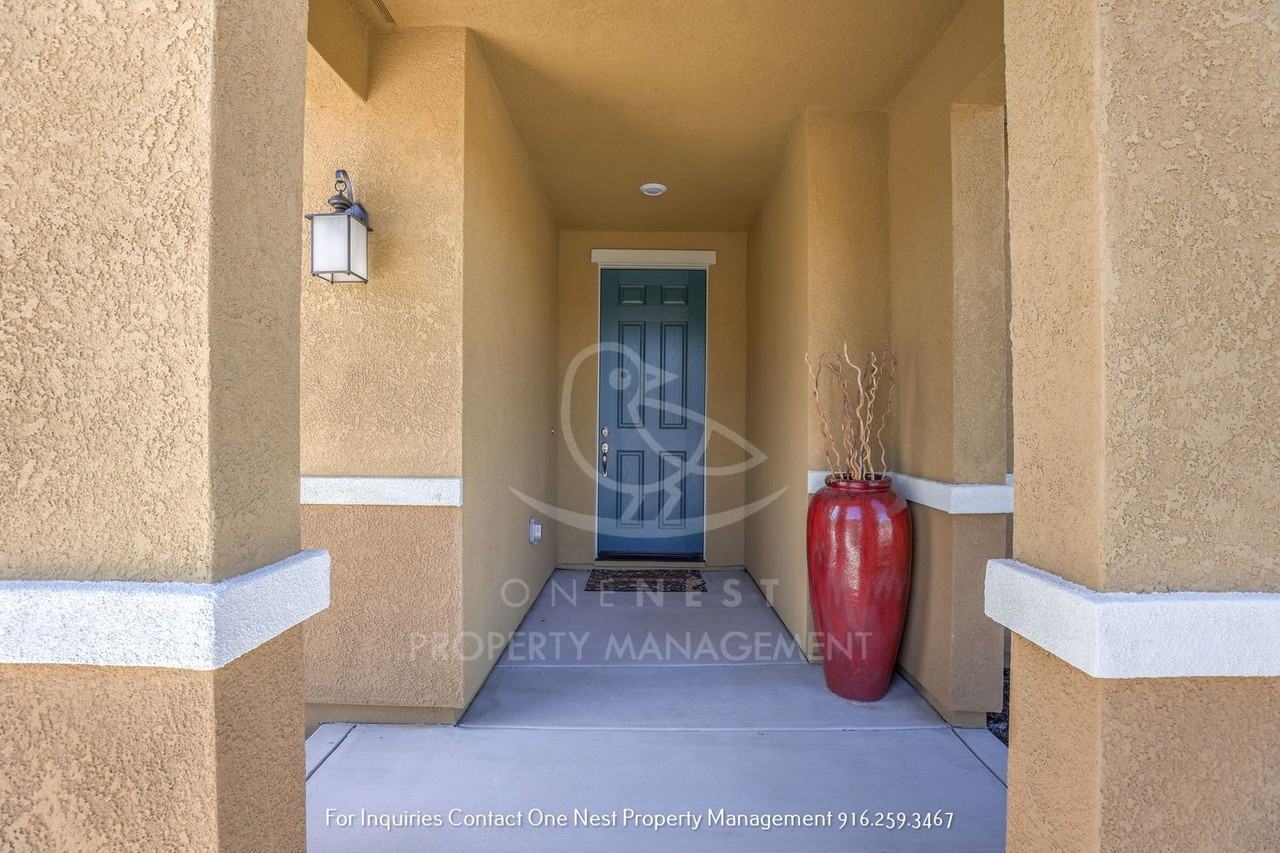 258 Martos Ct - Photo 2 of 28