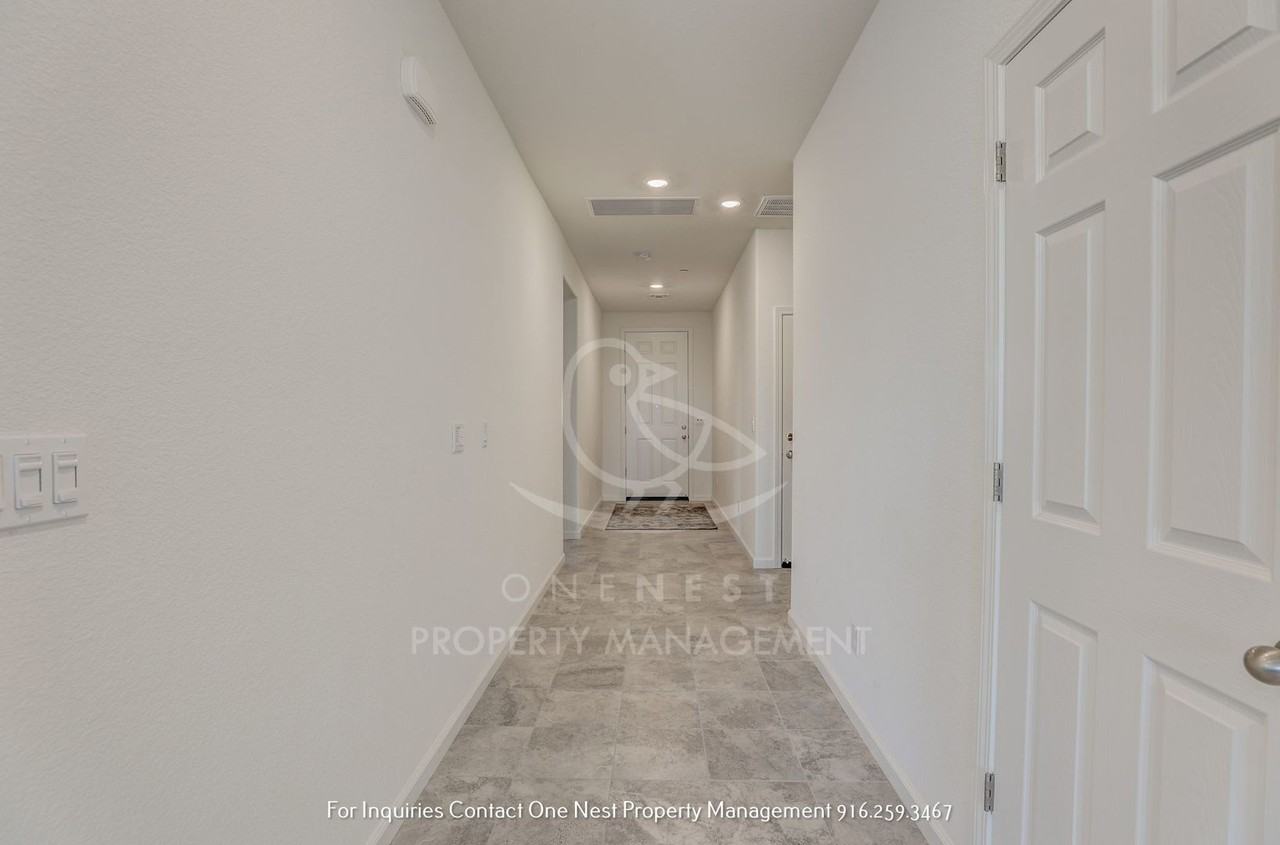 258 Martos Ct - Photo 3 of 28