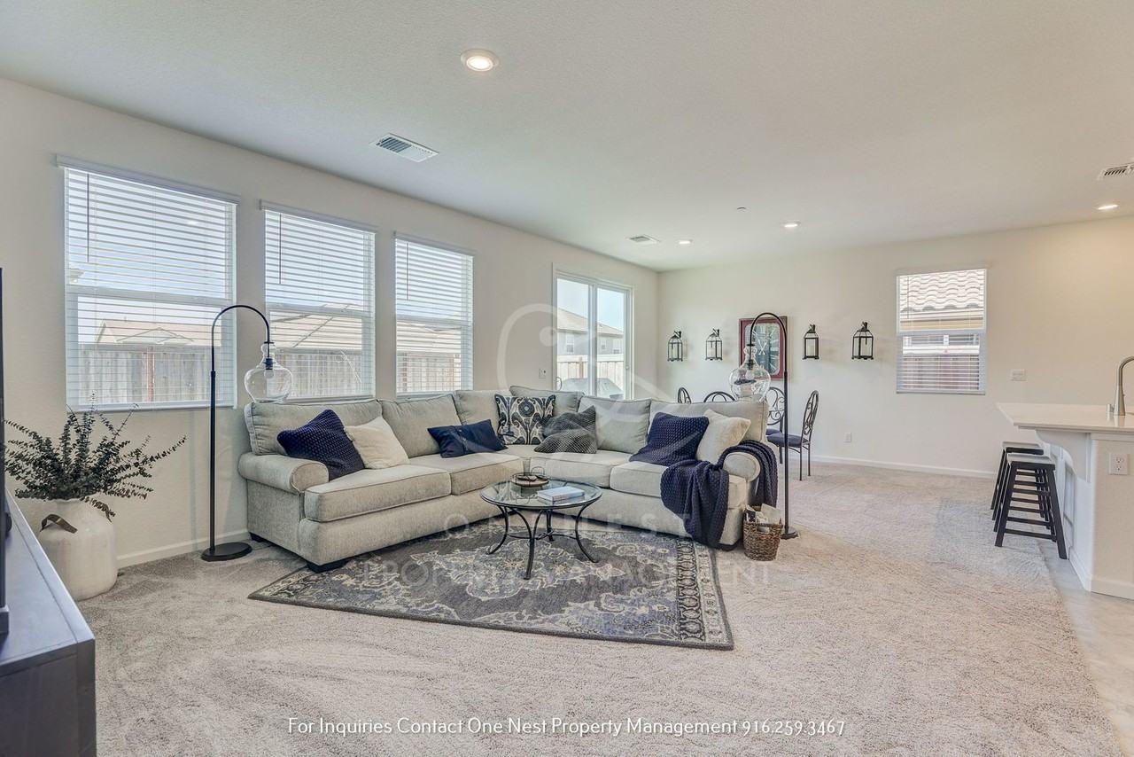 258 Martos Ct - Photo 4 of 28