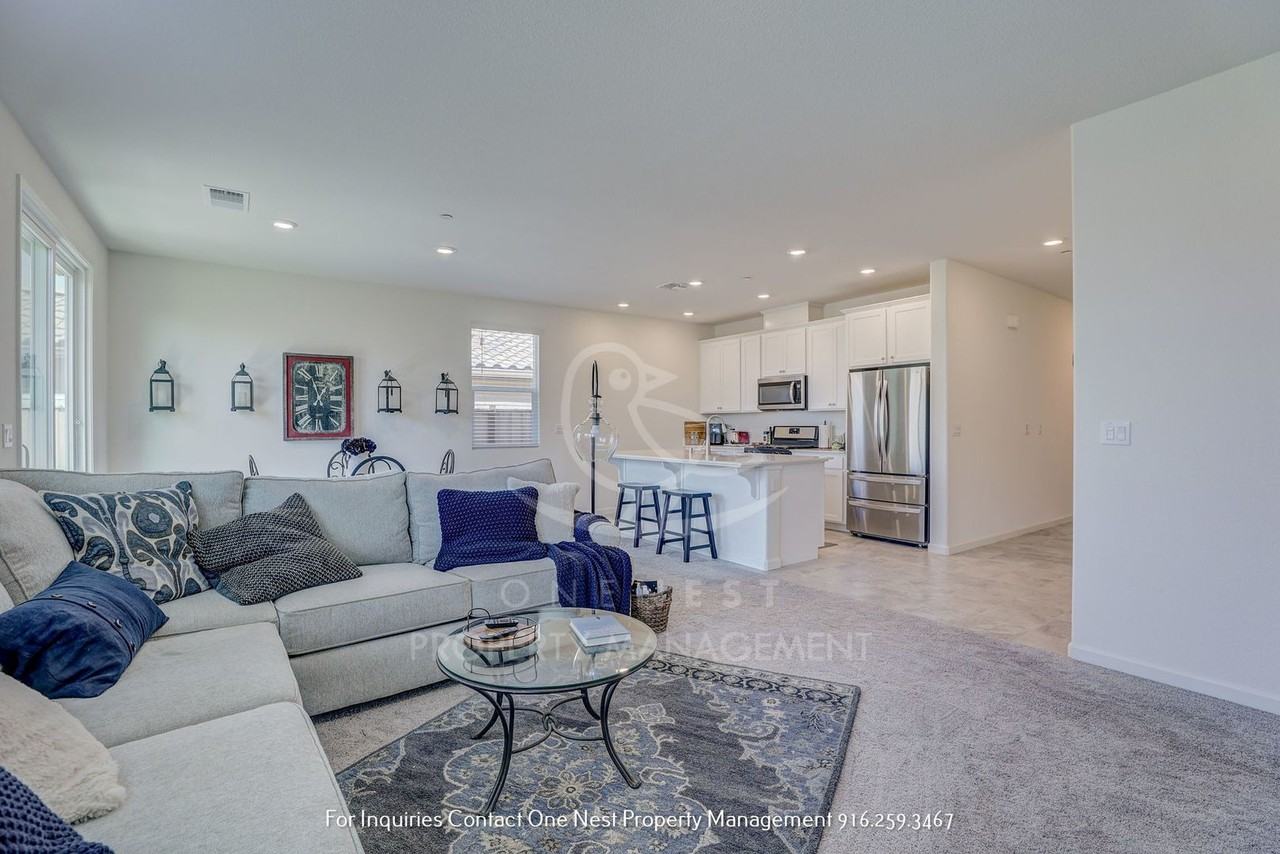 258 Martos Ct - Photo 5 of 28