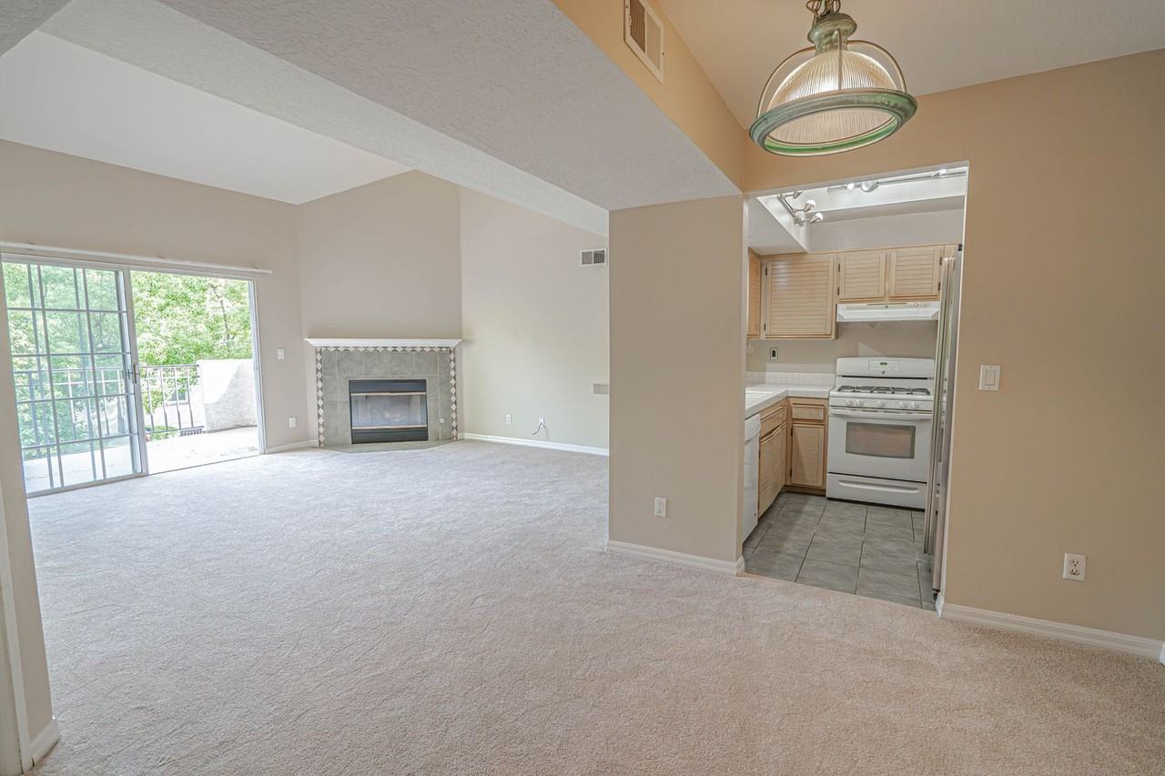 24109 Del Monte Dr #466 - Photo 5 of 19