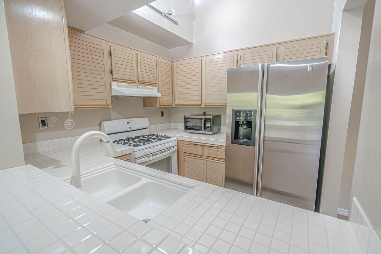 24109 Del Monte Dr #466 - Photo 6 of 19