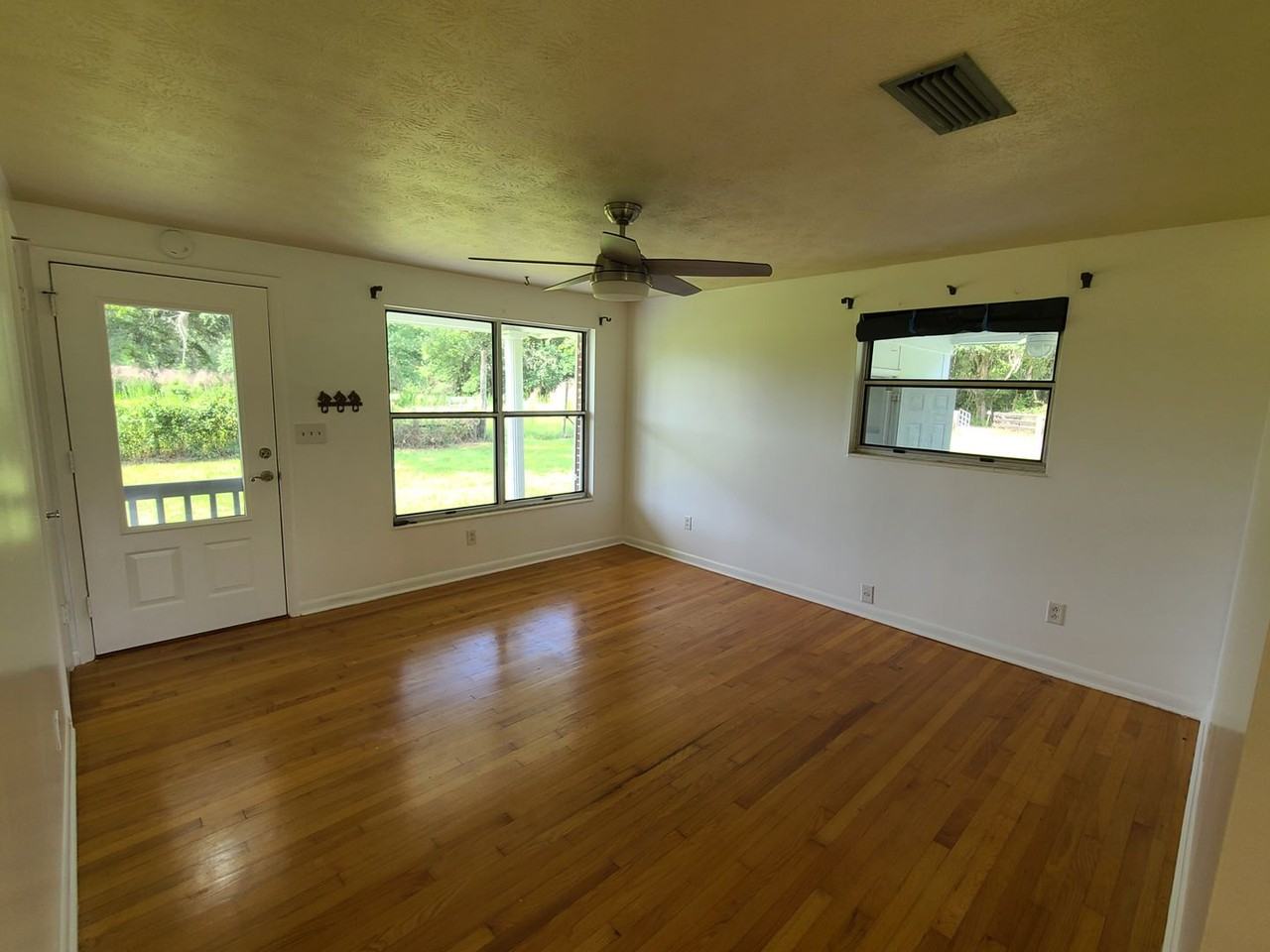 16579 Sw 137th Ave - Photo 5 of 19