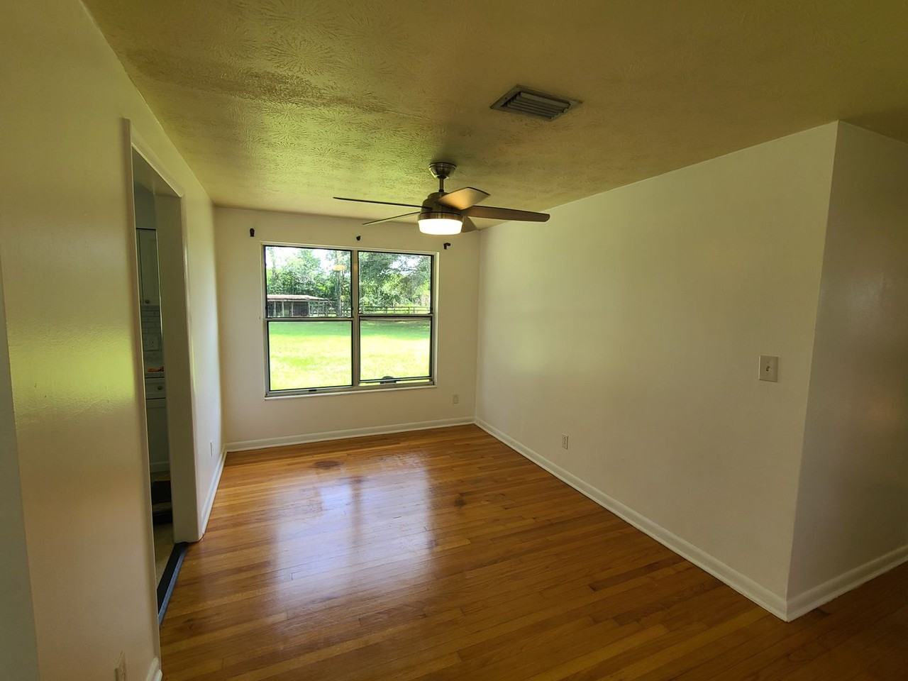 16579 Sw 137th Ave - Photo 6 of 19