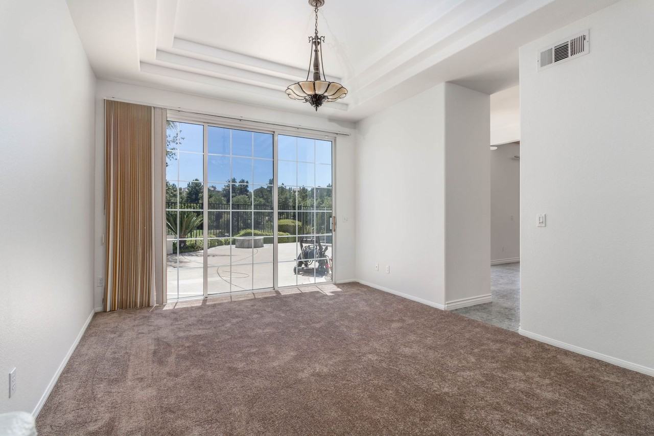 32579 Valentino Way - Photo 6 of 39