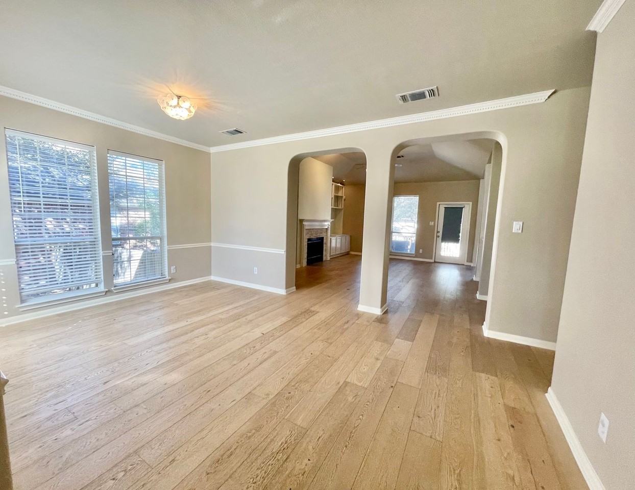 707 Belmark Ct - Photo 3 of 35