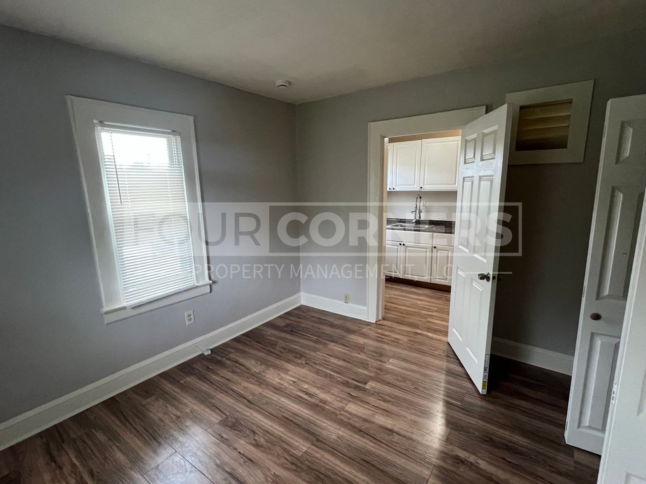 305 Fife St - Photo 7 of 7