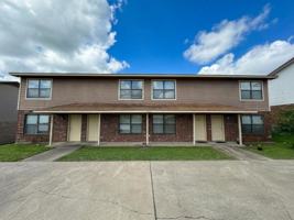 featured image of 1202 Monroe Loop