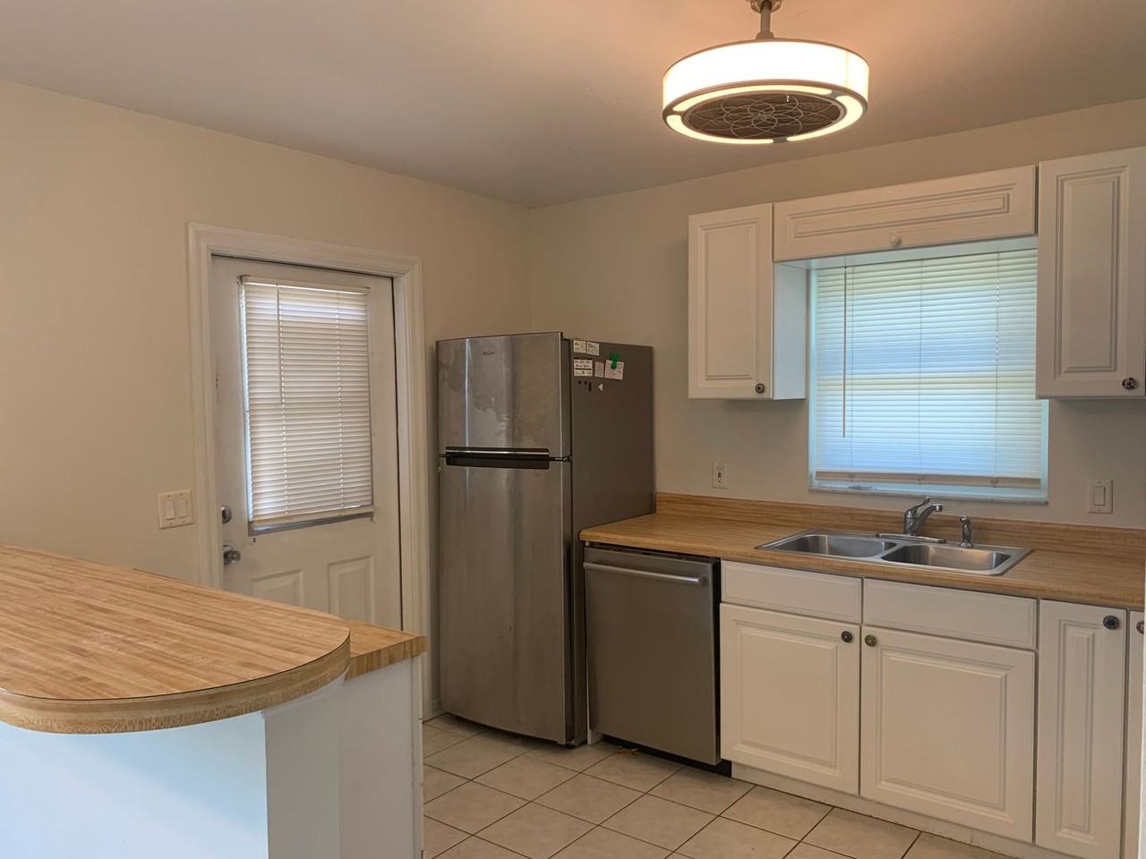 1875 Vamo Dr - Photo 4 of 17