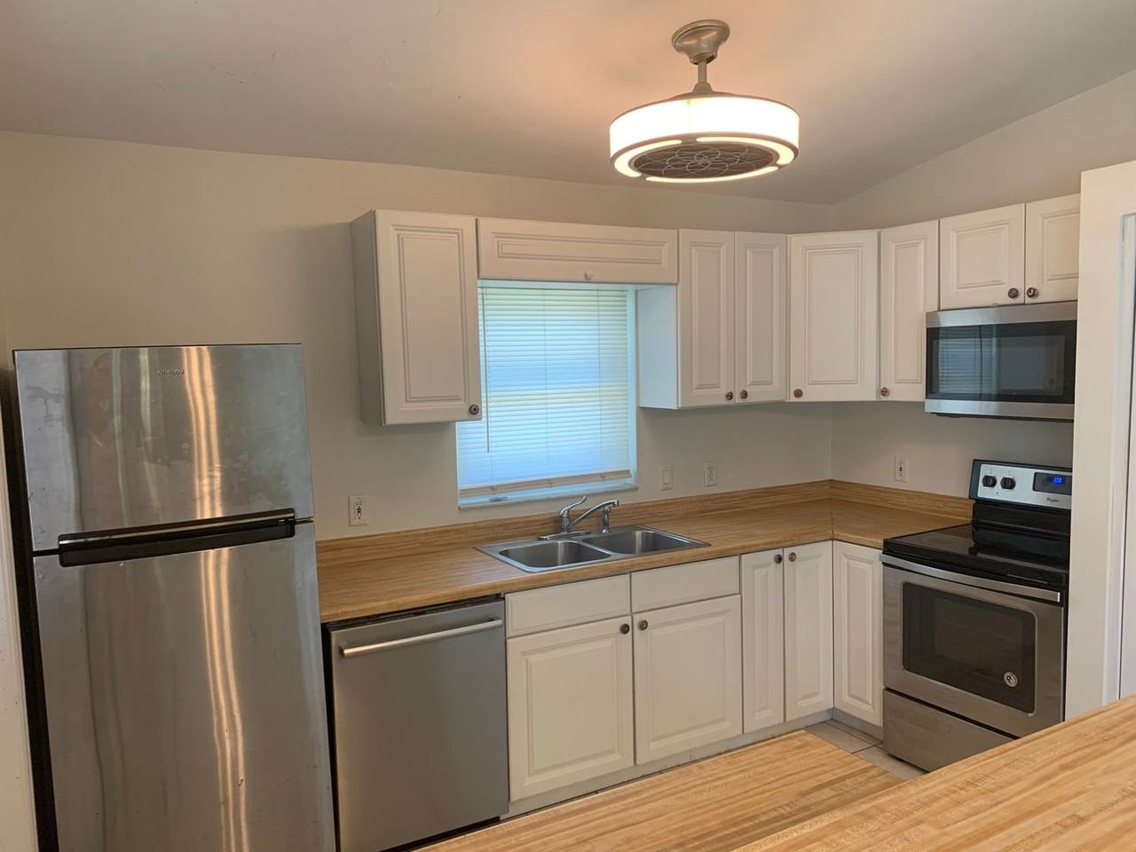 1875 Vamo Dr - Photo 5 of 17