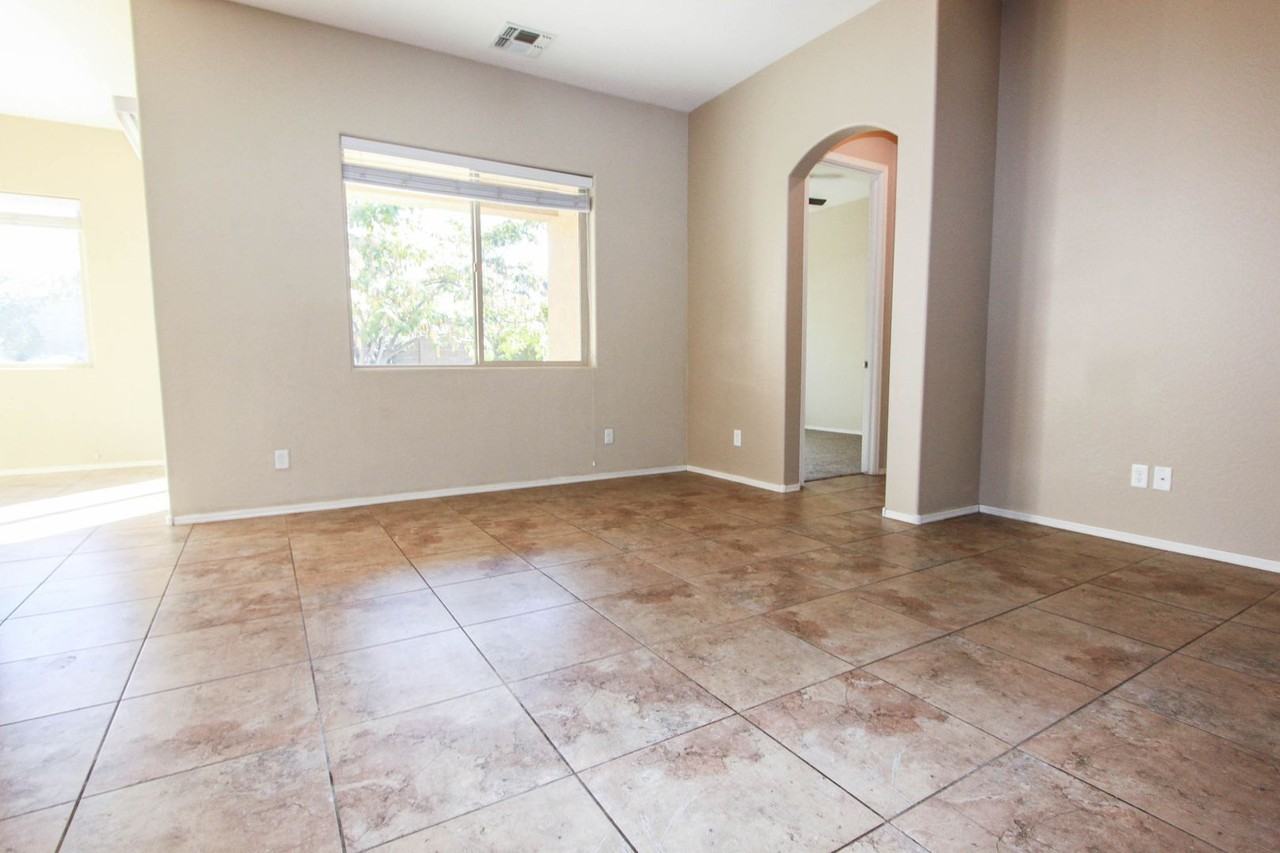 6803 E Hetley Pl - Photo 2 of 21