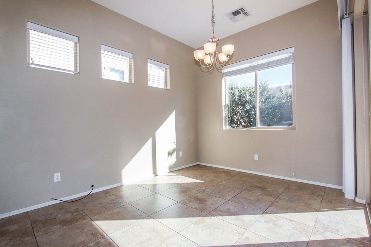 6803 E Hetley Pl - Photo 6 of 21